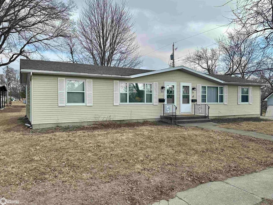 216 S 12th Street, Chariton, Iowa