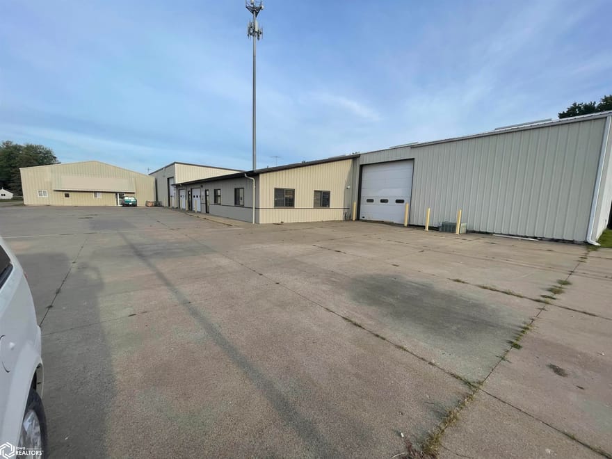 717 S 6th Street, Oskaloosa, Iowa
