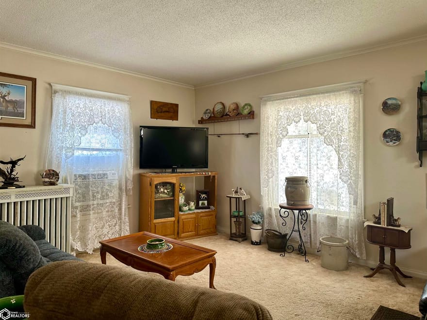 411 N Grand Street, Chariton, Iowa