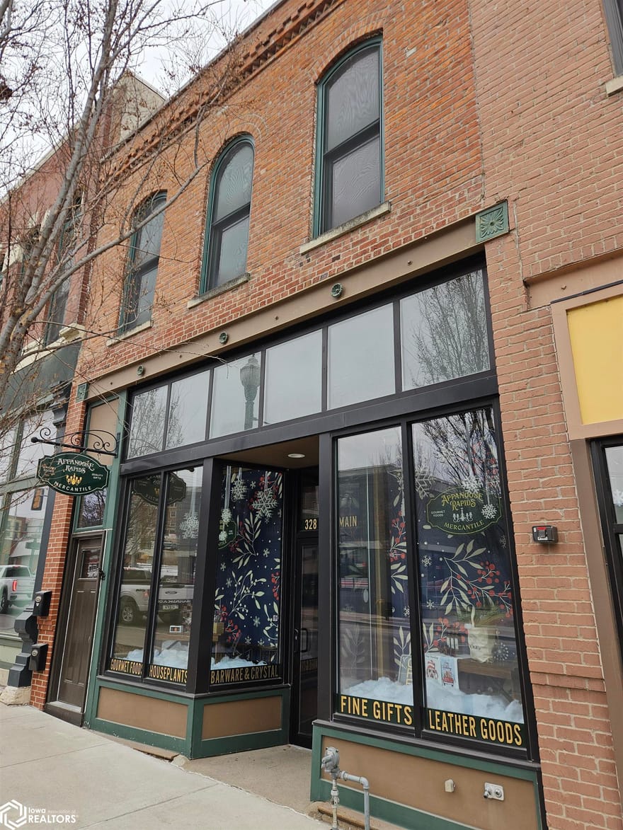 328 E Main Street, Ottumwa, Iowa