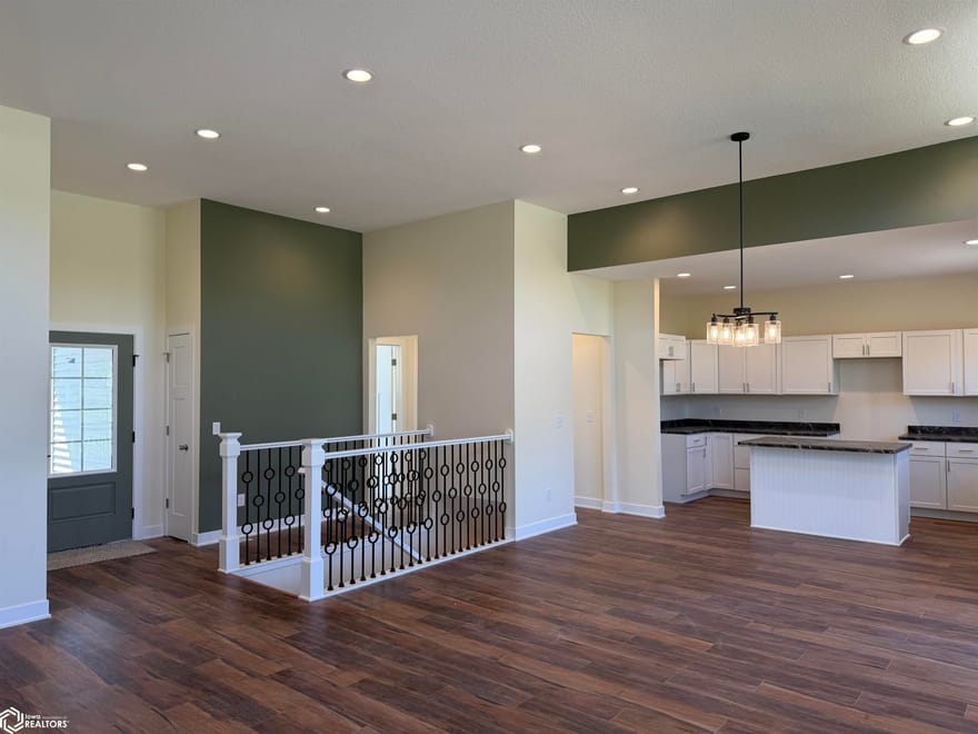 1218 N 18th Street, Chariton, Iowa