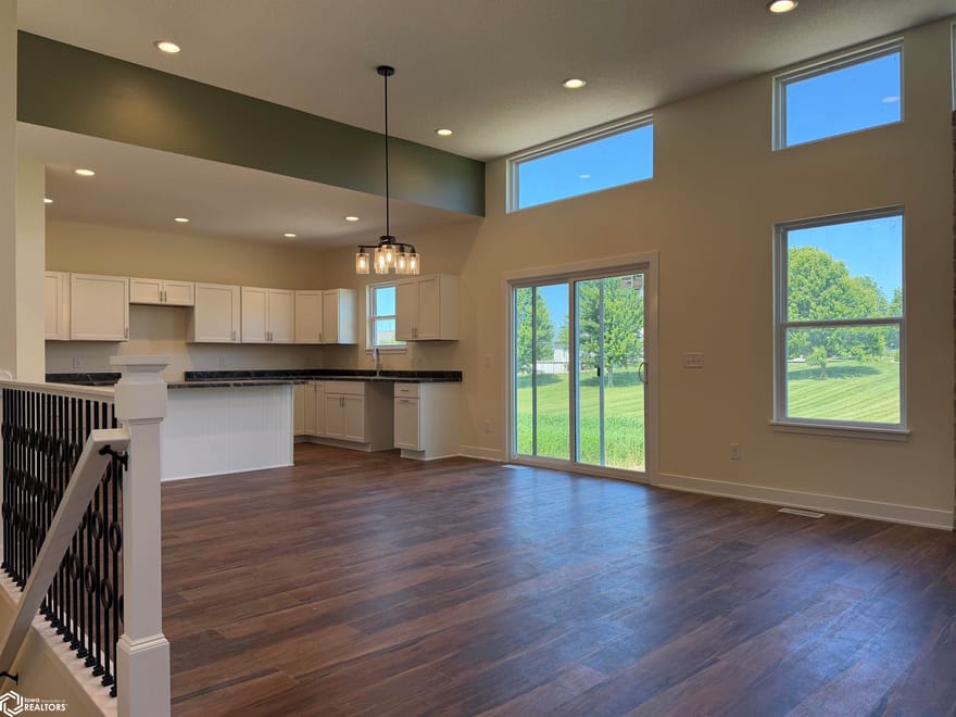 1218 N 18th Street, Chariton, Iowa
