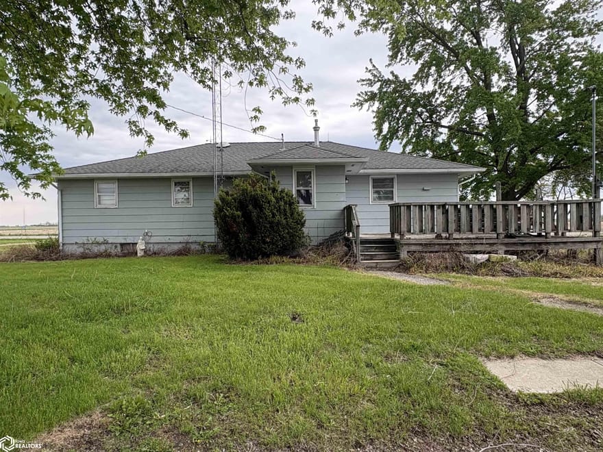 1754 Grape Avenue, Fairfield, Iowa