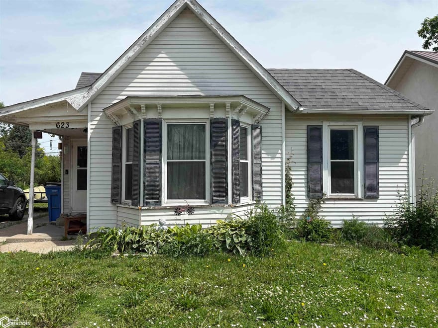 623 E Court Avenue, Chariton, Iowa