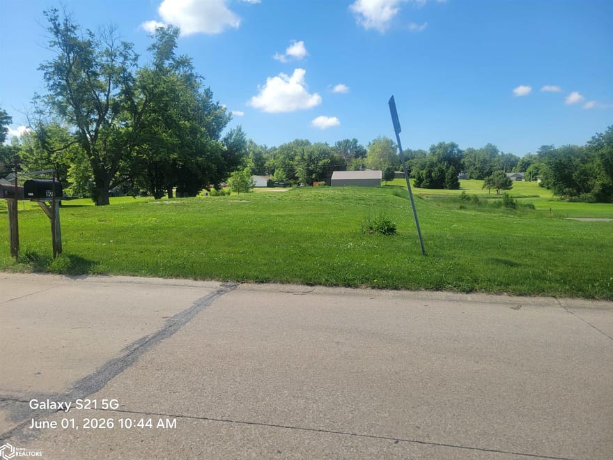 605 W Columbus Street, Mount Ayr, Iowa