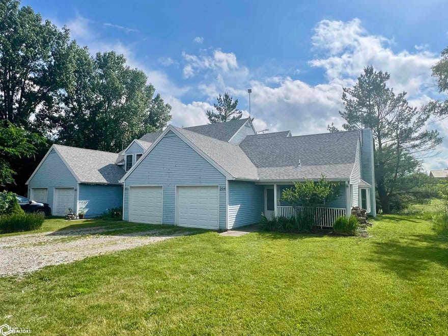 1000 Pleasant Plain #204 Road, Fairfield, Iowa