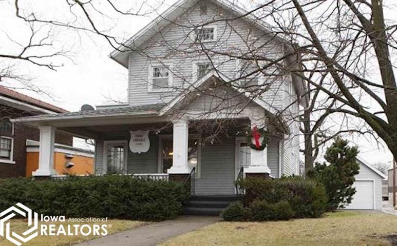 315 S Iowa Avenue, Washington, Iowa