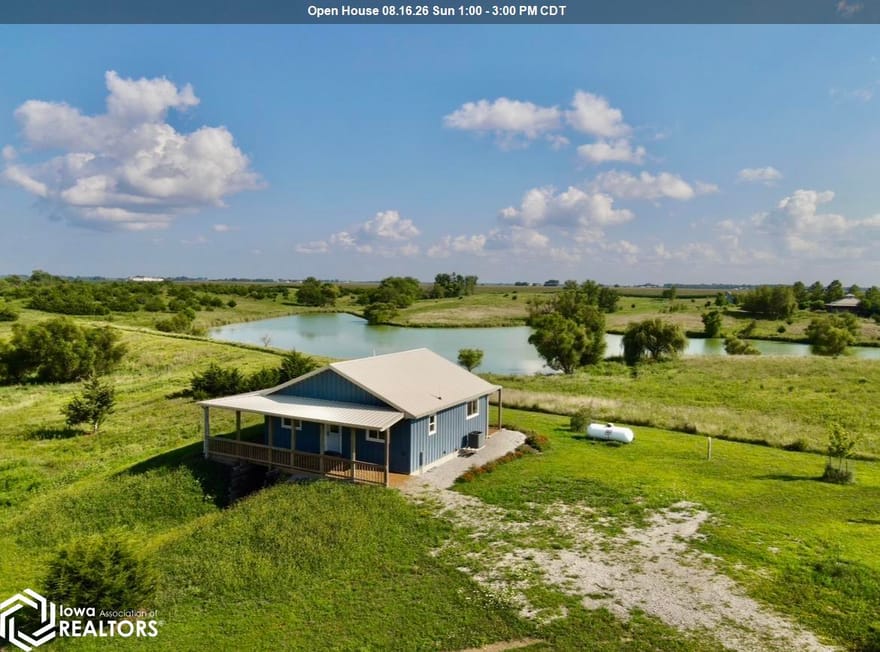 1569 Jasmine Avenue, Fairfield, Iowa