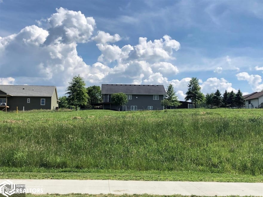 1104 Ilion Avenue, Chariton, Iowa