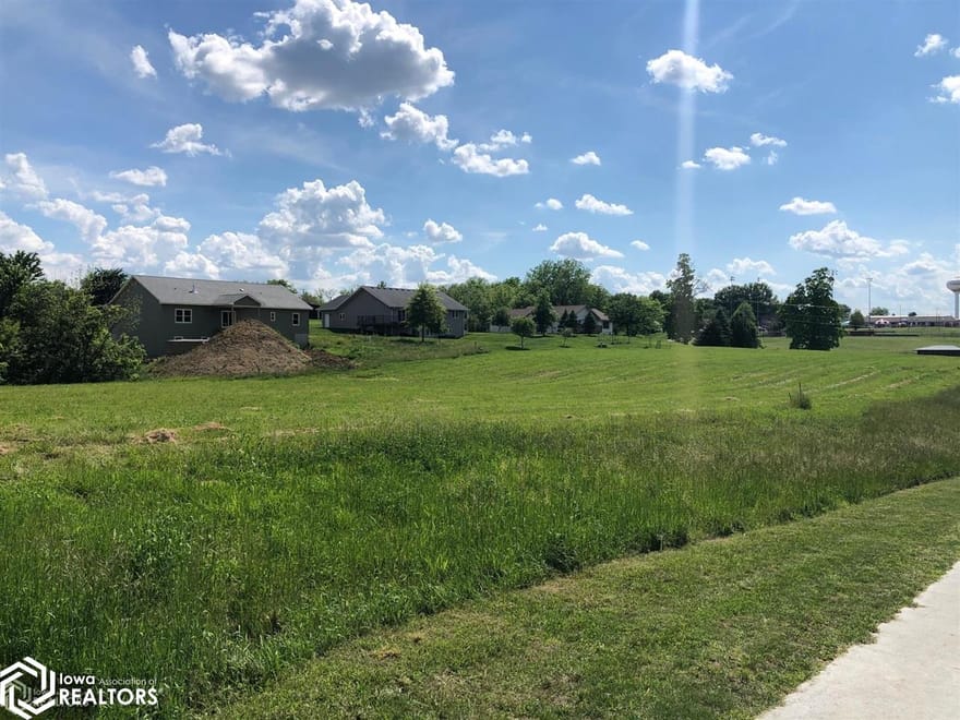 1104 Ilion Avenue, Chariton, Iowa