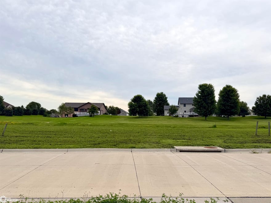 1242 N 18th Street, Chariton, Iowa