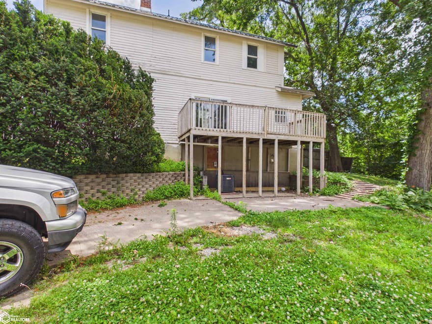 222 W Maple Avenue, Ottumwa, Iowa