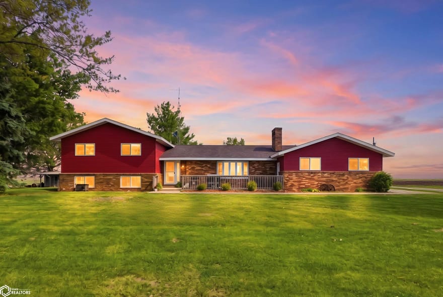 4001 145th Street, Hedrick, Iowa