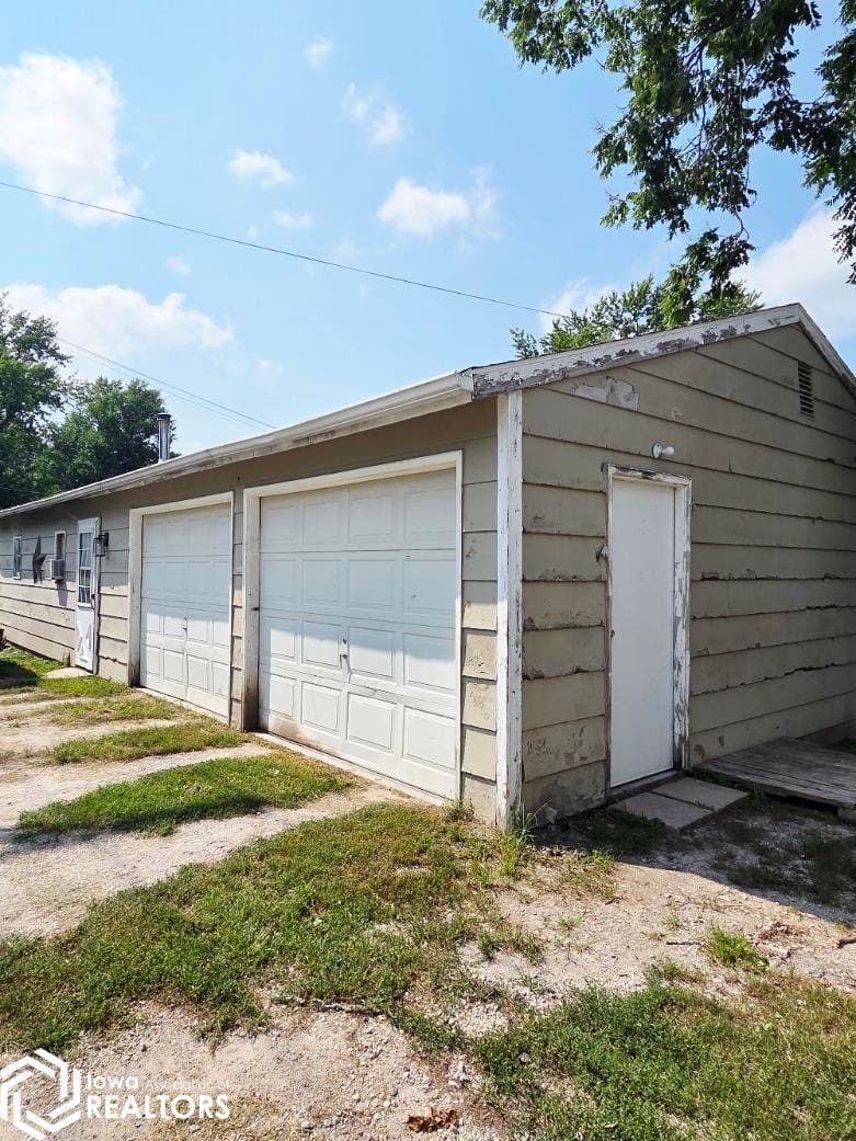316 S Kossuth Street, Osceola, Iowa