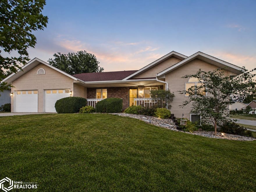 2016 S F Street, Oskaloosa, Iowa