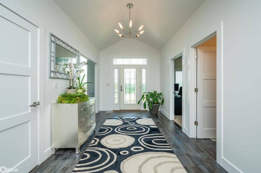 8248 Buchanan Trail, Norwalk, Iowa
