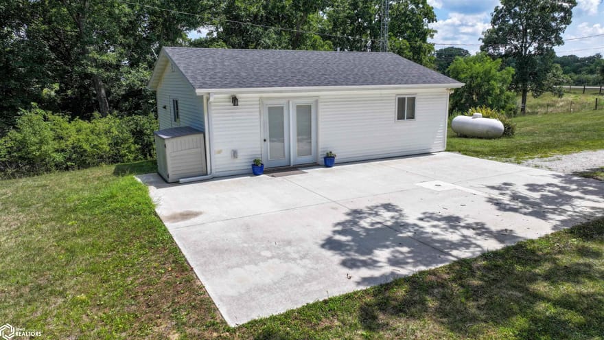 15095 25th Street, Bloomfield, Iowa