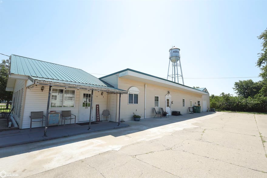 208 E Main Street, Agency, Iowa