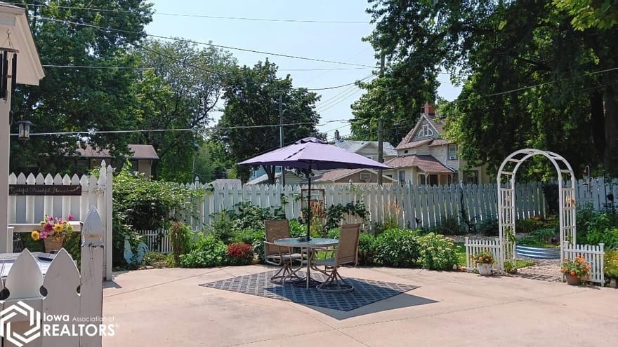 301 N 9th Street, Oskaloosa, Iowa