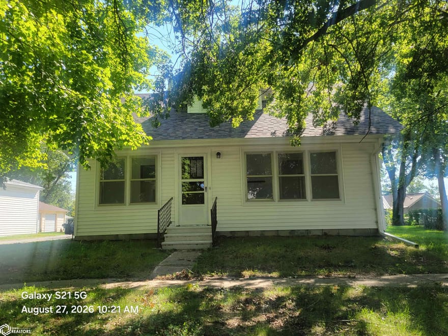 304 S Lincoln Street, Mount Ayr, Iowa
