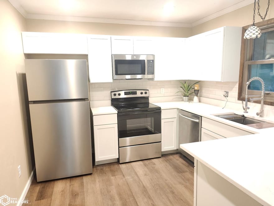 1164 Columbine Circle, Norwalk, Iowa