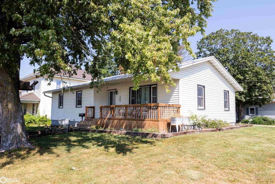 500 N 11th Street, Chariton, Iowa
