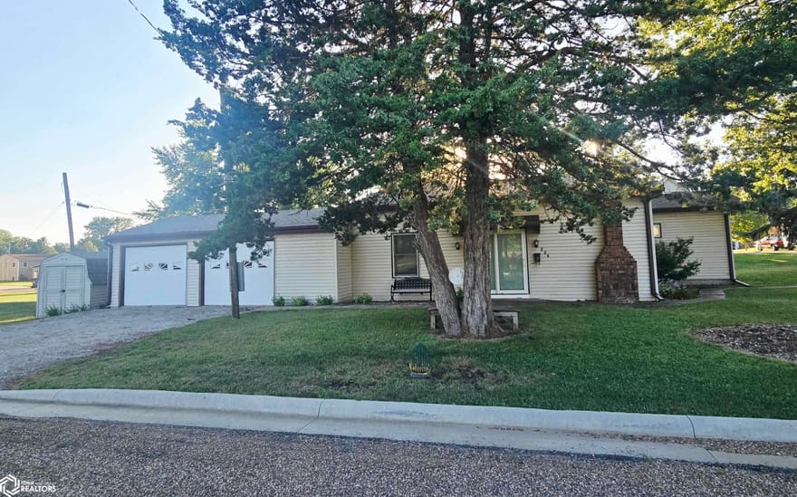 804 2nd Avenue, Oskaloosa, Iowa