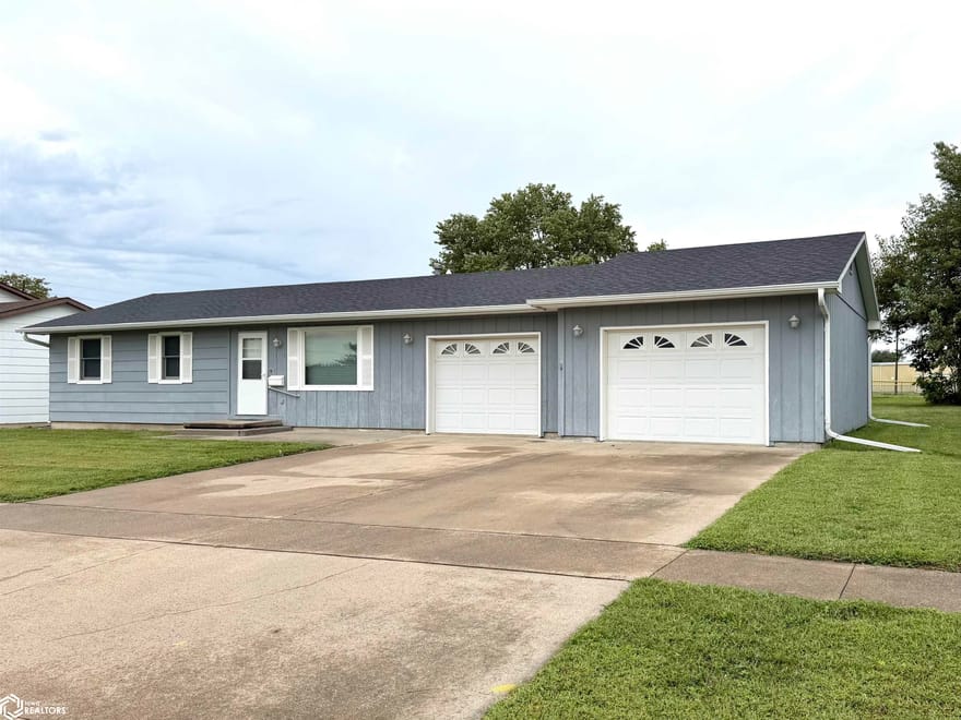 1223 Roland Avenue, Chariton, Iowa
