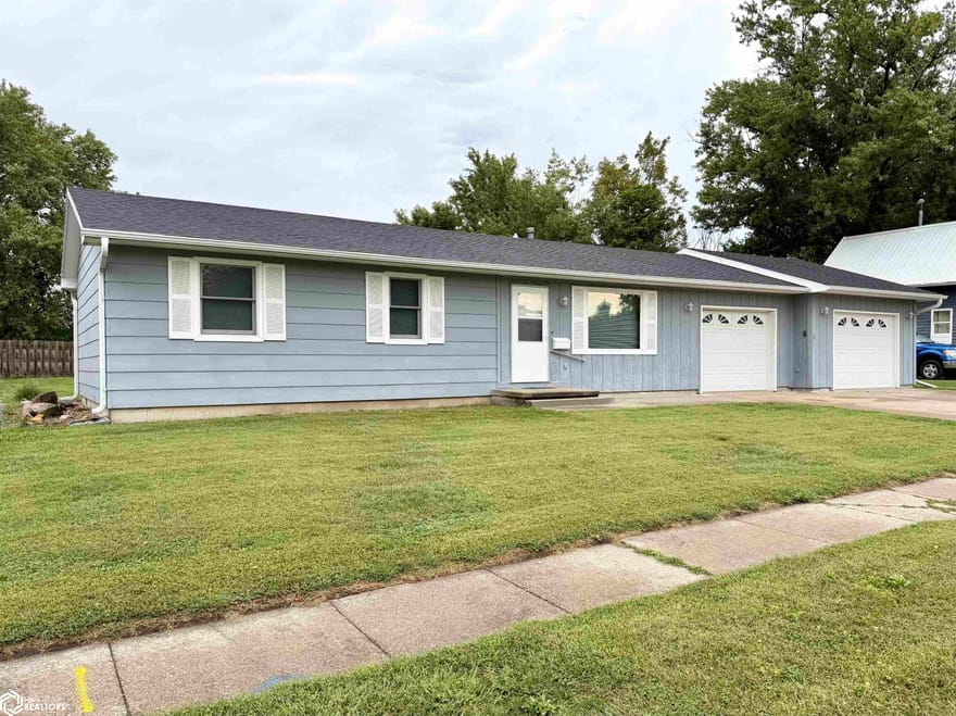 1223 Roland Avenue, Chariton, Iowa