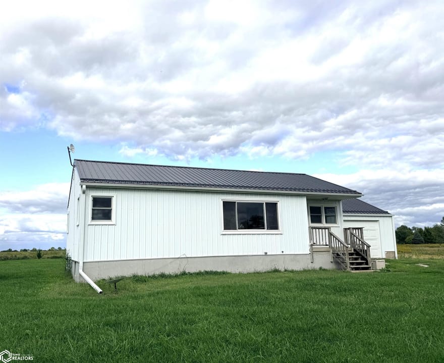 1545 Jasmine Avenue, Fairfield, Iowa