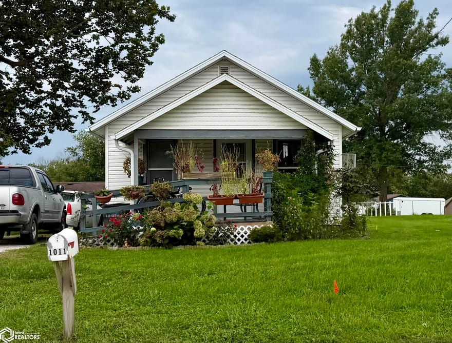 1011 North 7th Street, Chariton, Iowa
