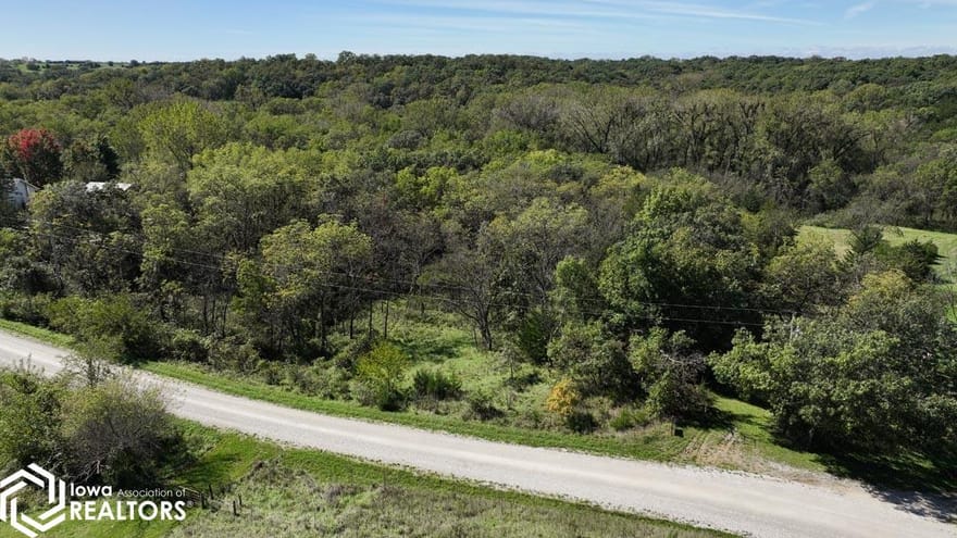 3260 Woodbrook Ln, New Virginia, Iowa
