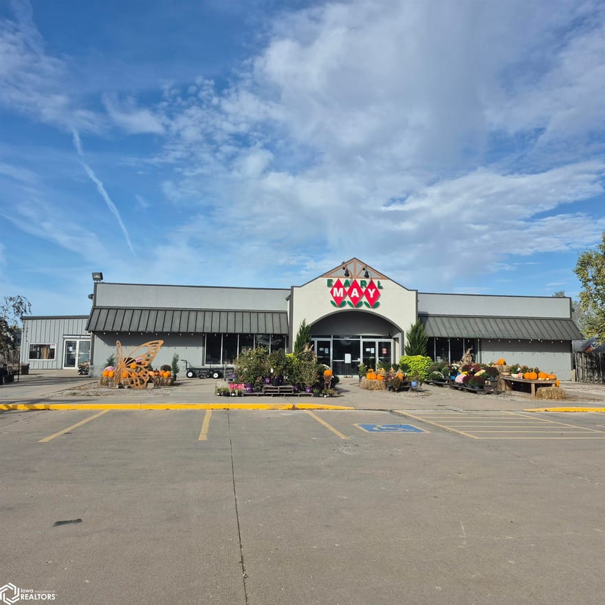 2857 N Court Rd., Ottumwa, Iowa