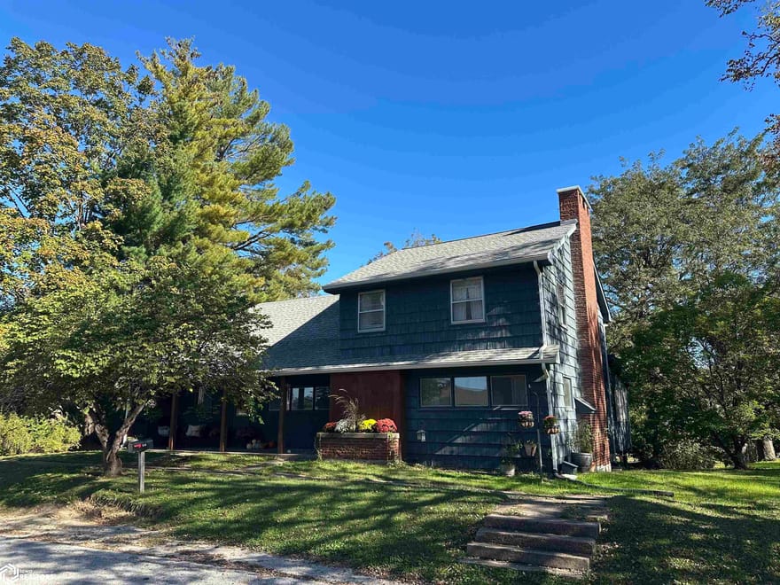 510 Market Street, Keosauqua, Iowa