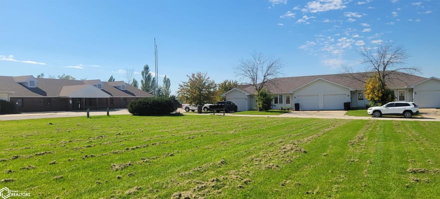 1201 E South Street, Mount Ayr, Iowa