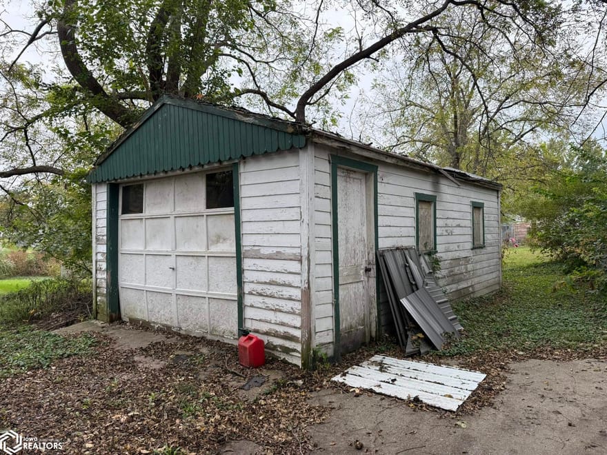 115 N Adams Street, Osceola, Iowa