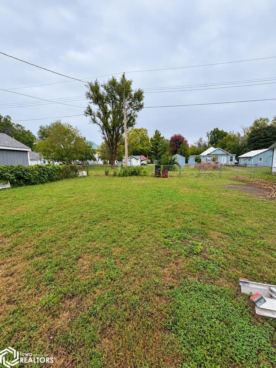 1225 Monroe Avenue, Ottumwa, Iowa