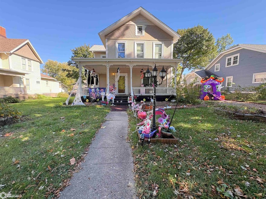 210 N 8th Street, Oskaloosa, Iowa