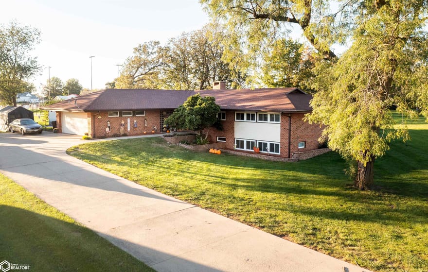 1105 Mallory Drive, Chariton, Iowa