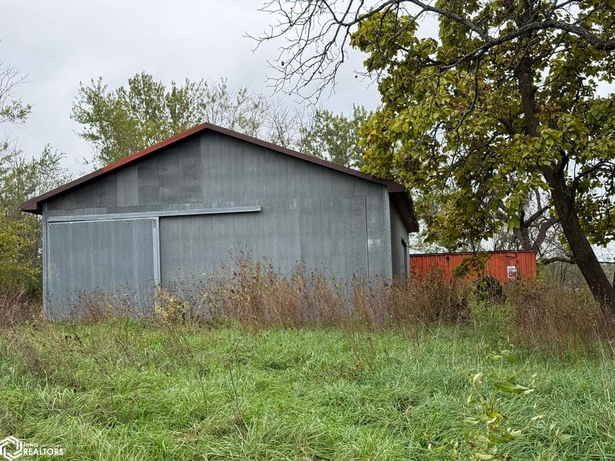 Vine Street, Woodburn, Iowa