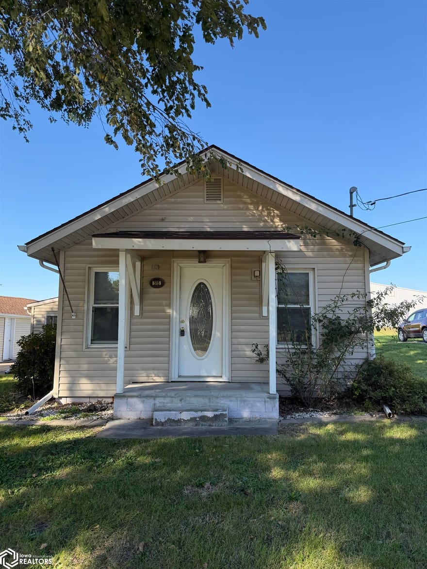 515 15th Avenue, Oskaloosa, Iowa