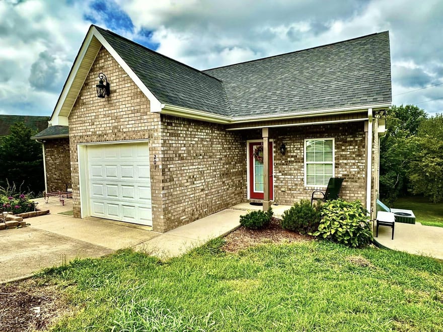 1605 S Cannon Blvd, Shelbyville, Tennessee