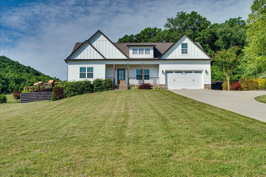 315 Windy Hill Drive, Rocky Face, Georgia