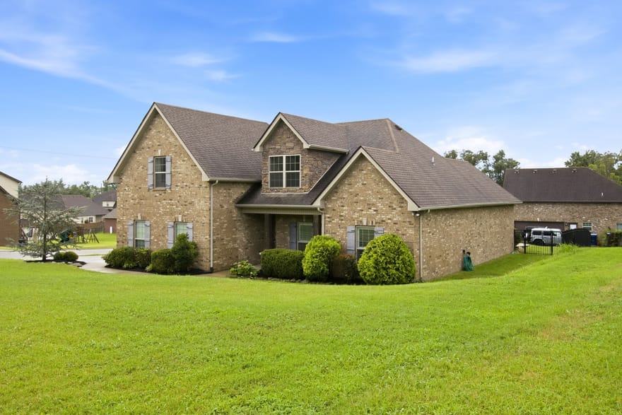 1301 Rivercrest Dr, Murfreesboro, Tennessee