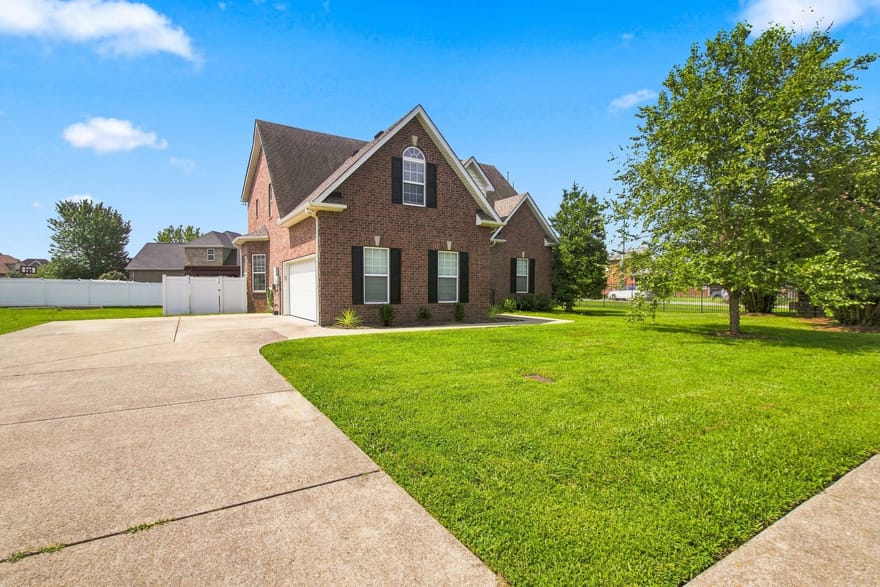 3433 Genoa Dr, Murfreesboro, Tennessee