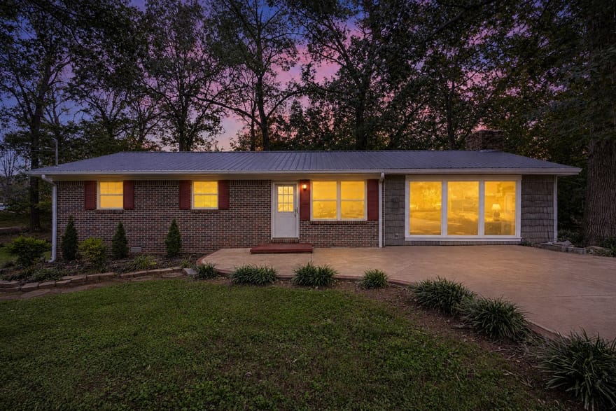 125 Dogwood Dr, Huntland, Tennessee