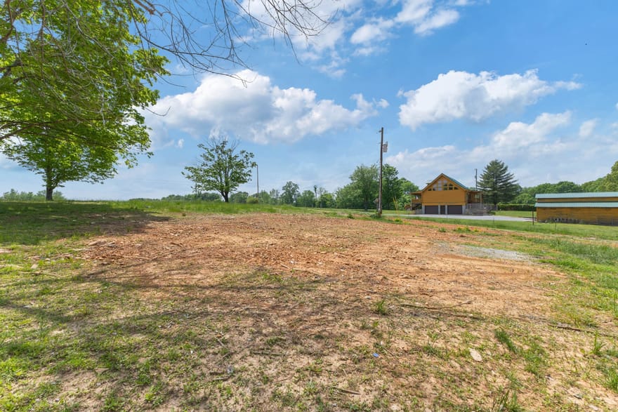 671 Poplar Ridge Rd, Chapmansboro, Tennessee