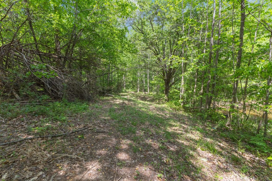 671 Poplar Ridge Rd, Chapmansboro, Tennessee