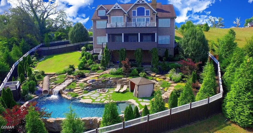 1199 Saint Ives Drive, Sevierville, Tennessee