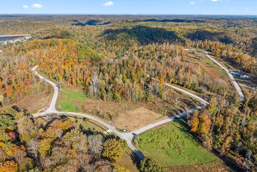 42 Peninsulas Edge, Smithville, Tennessee